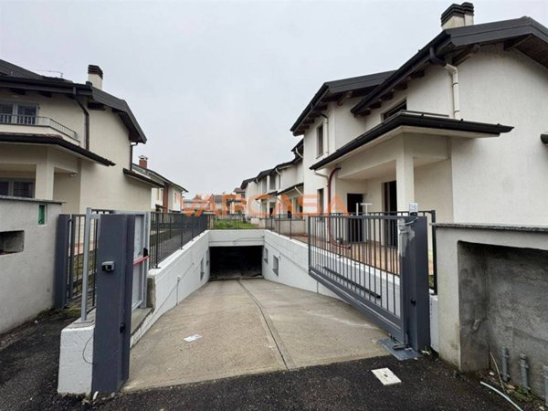 casa indipendente in vendita a Brignano Gera d'Adda