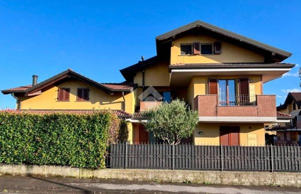 appartamento in vendita a Brignano Gera d'Adda