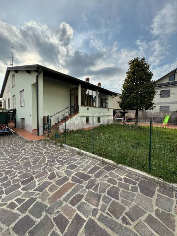 casa indipendente in vendita a Brignano Gera d'Adda