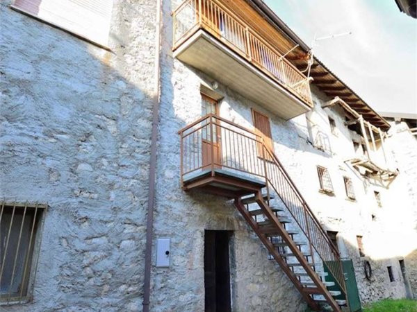 casa indipendente in vendita a Brumano