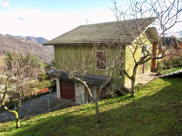 casa indipendente in vendita a Brumano