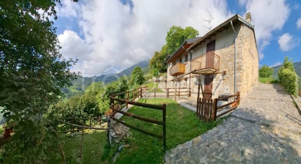 casa indipendente in vendita a Brumano