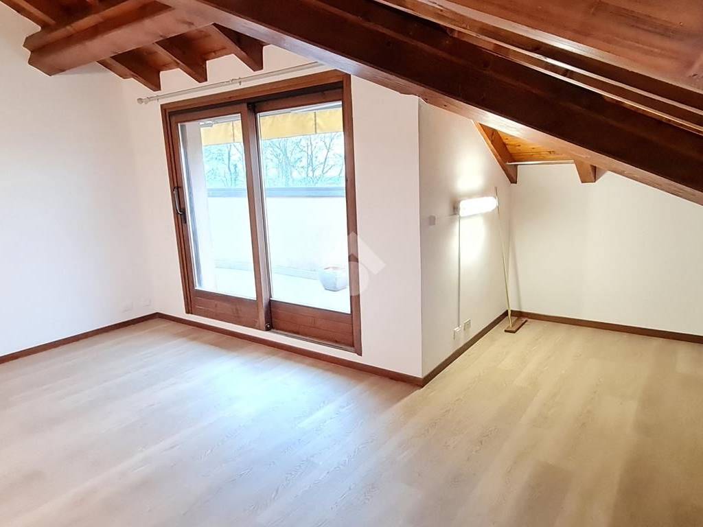 appartamento in vendita a Brusaporto