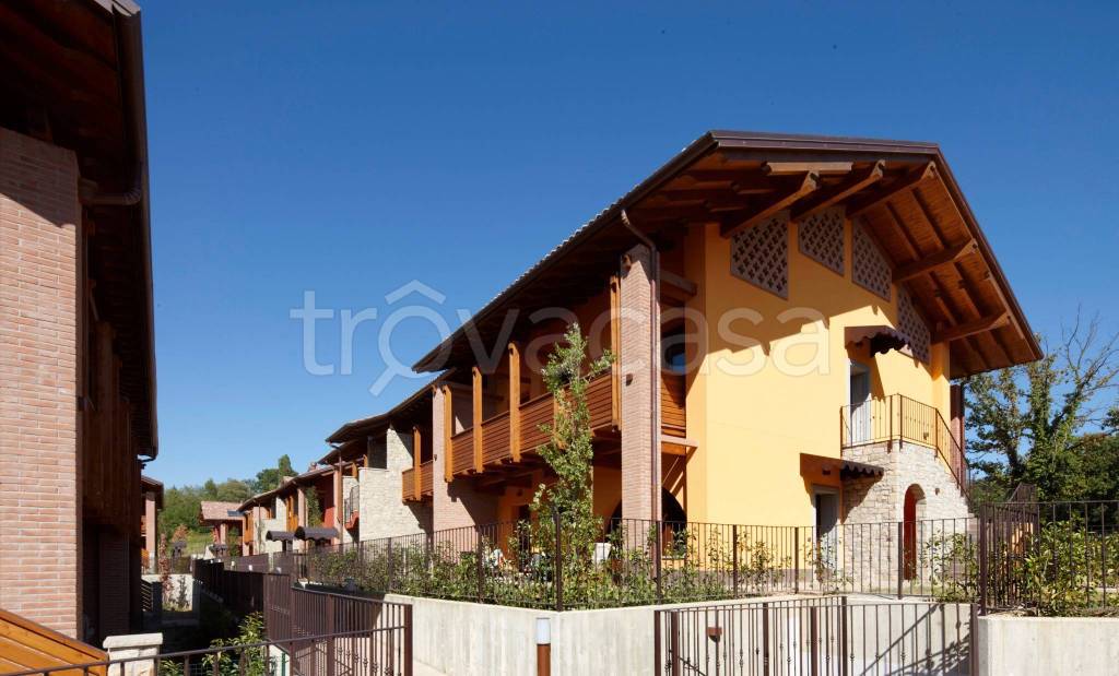 appartamento in vendita a Brusaporto