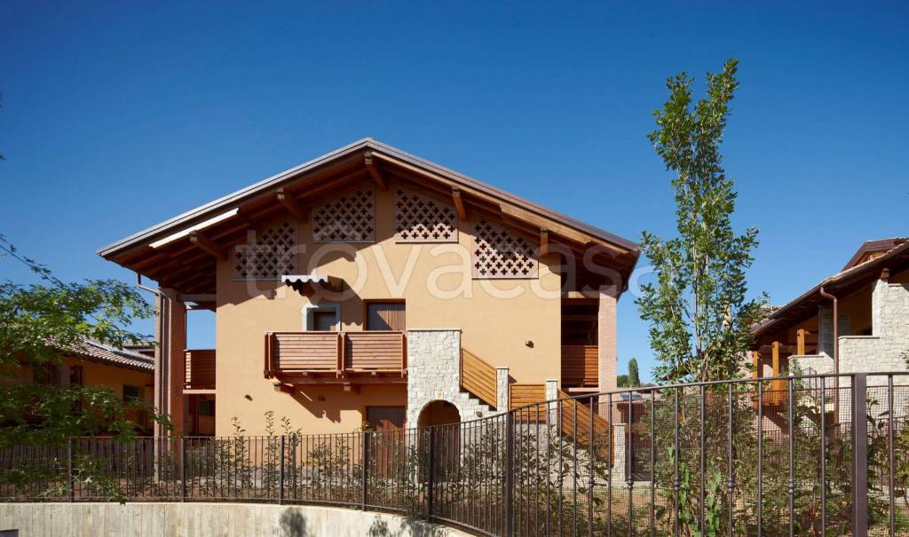 appartamento in vendita a Brusaporto