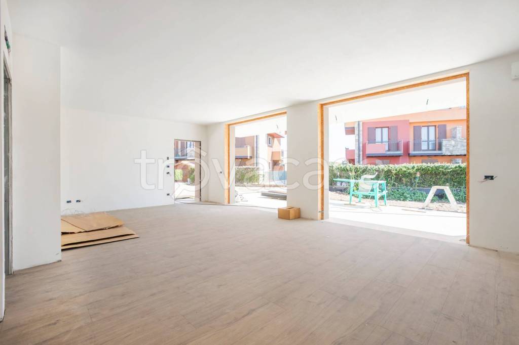 casa indipendente in vendita a Brusaporto