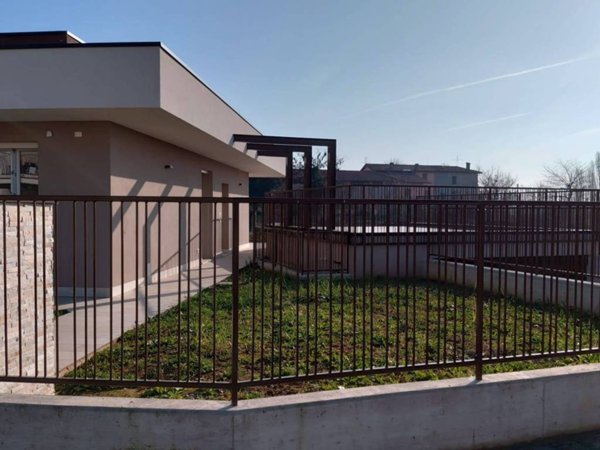 casa indipendente in vendita a Brusaporto