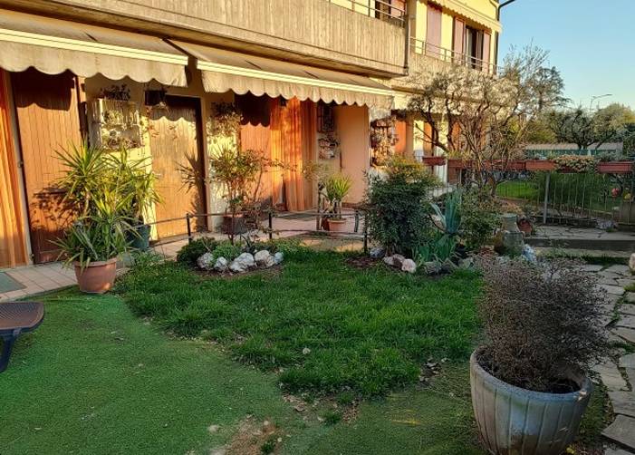 casa indipendente in vendita a Brusaporto