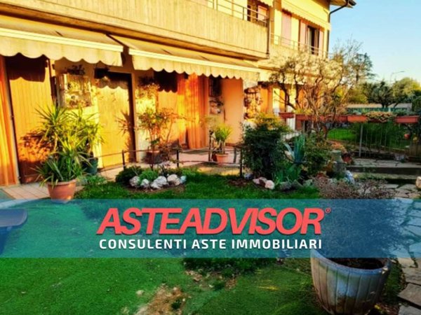 casa indipendente in vendita a Brusaporto