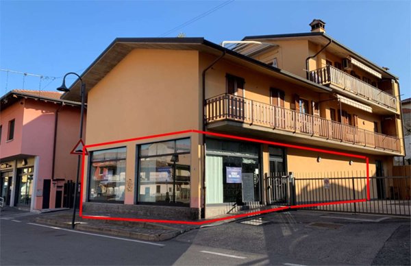 negozio in vendita a Brusaporto