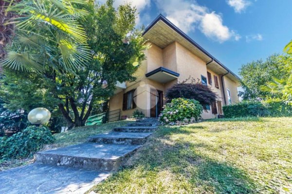 casa indipendente in vendita a Brusaporto