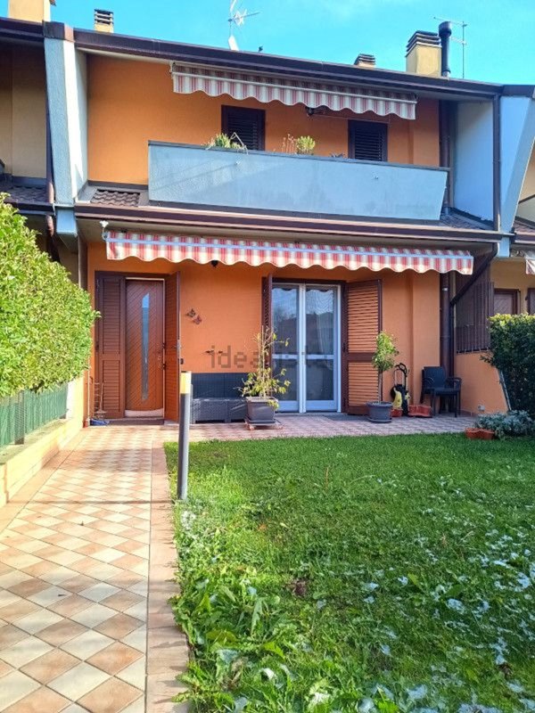 casa indipendente in vendita a Brusaporto