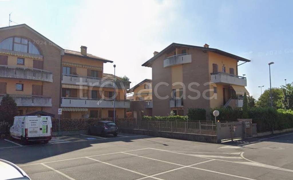 appartamento in vendita a Brusaporto