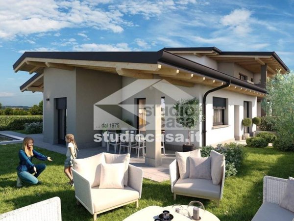 casa indipendente in vendita a Brusaporto