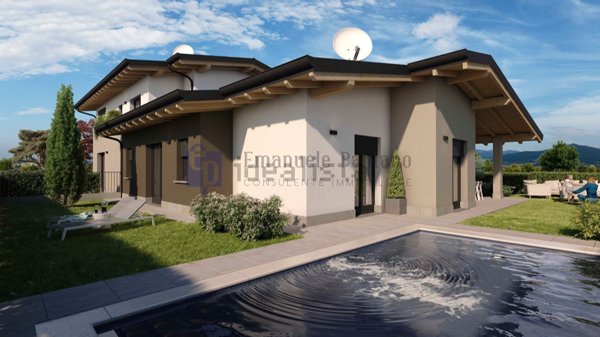 casa indipendente in vendita a Brusaporto