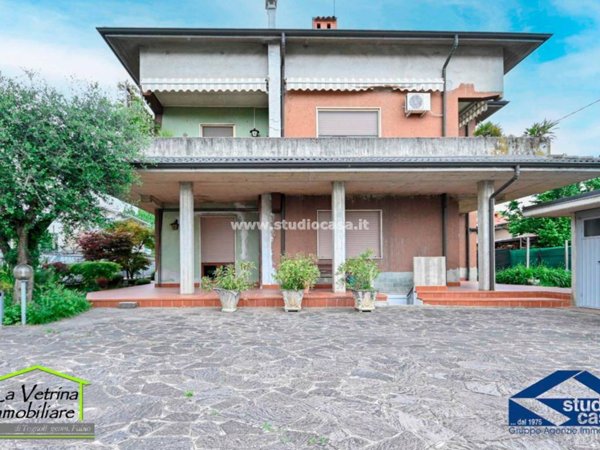 casa indipendente in vendita a Brusaporto