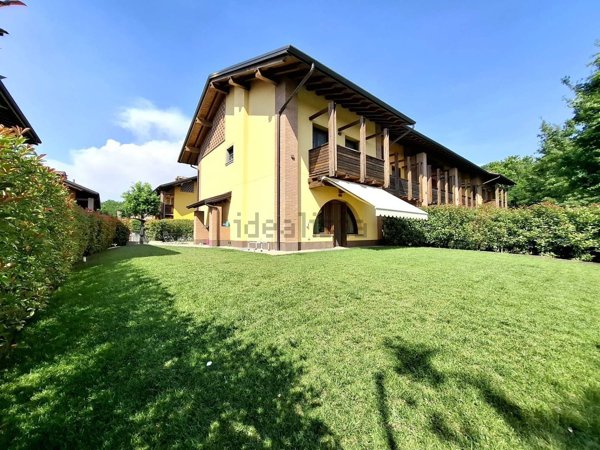 casa indipendente in vendita a Brusaporto