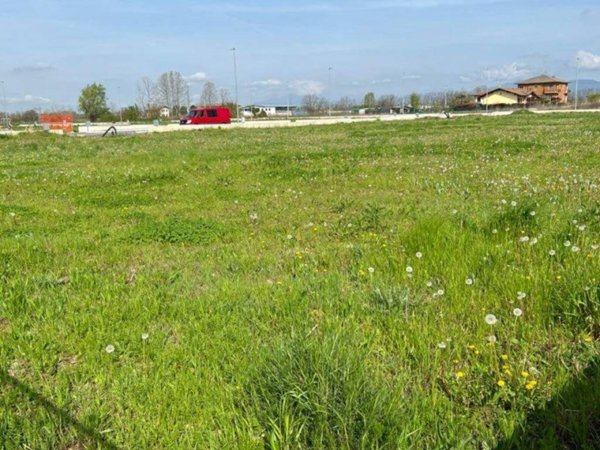 terreno agricolo in vendita a Calcinate