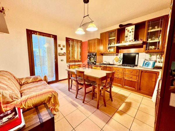 casa indipendente in vendita a Calcinate