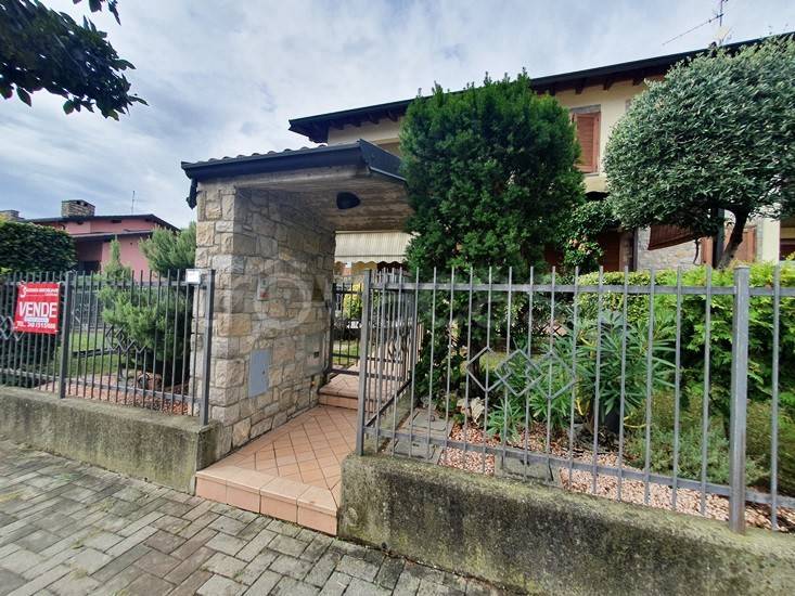 appartamento in vendita a Calcinate