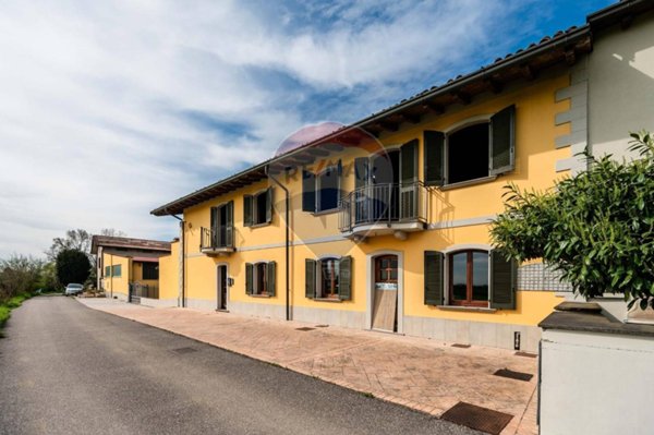 locale commerciale in vendita a Calcinate