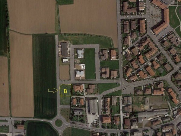 terreno edificabile in vendita a Calcinate