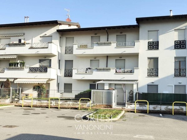 appartamento in vendita a Calcinate