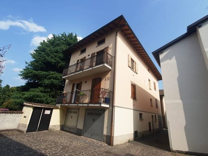 appartamento in vendita a Calcinate