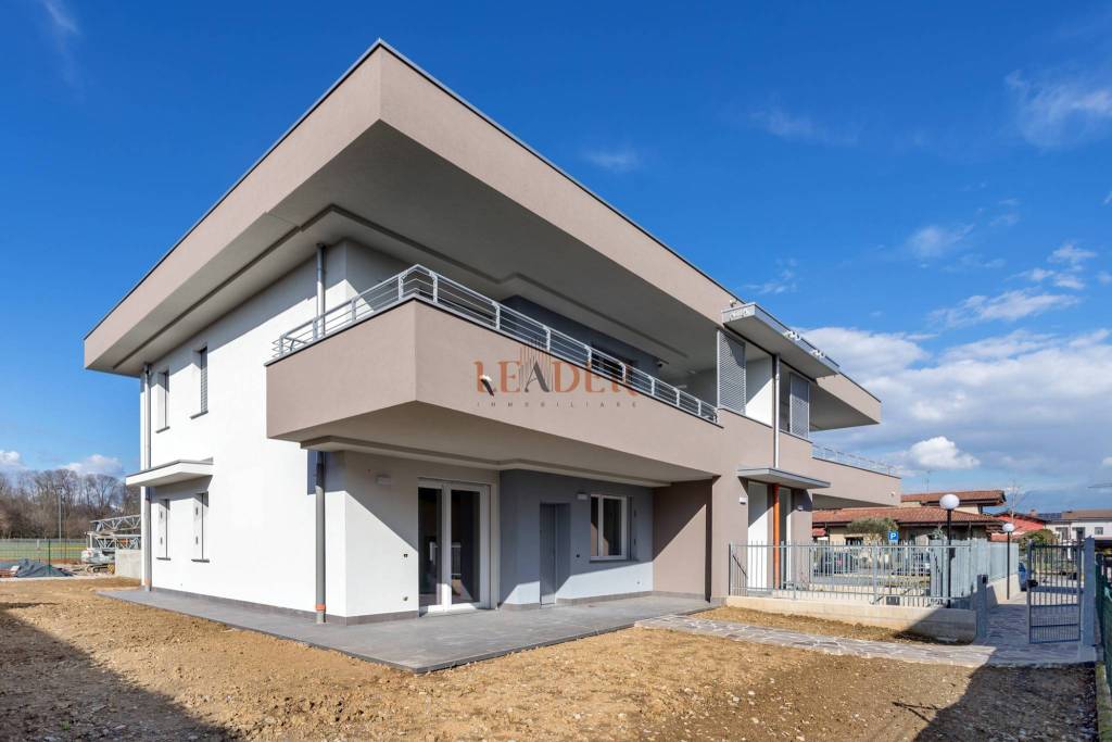 appartamento in vendita a Calcinate