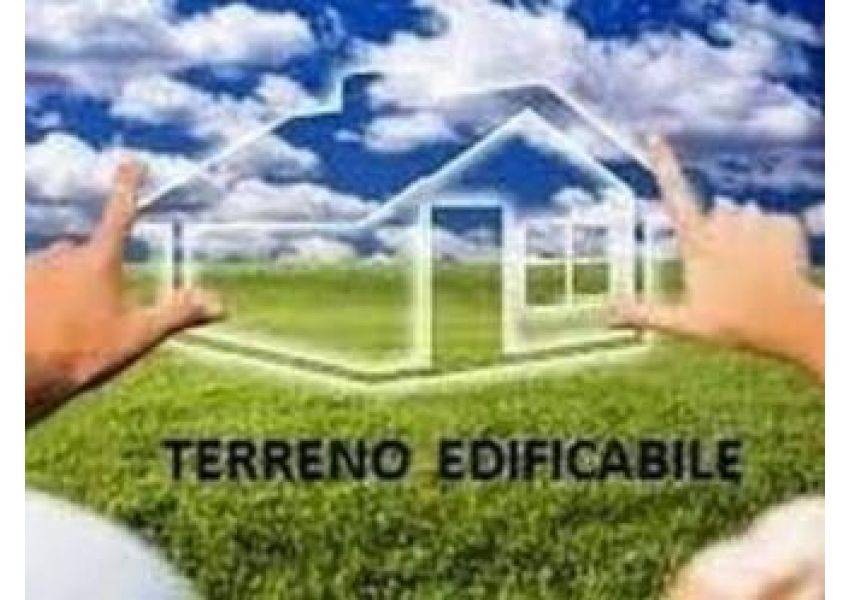 terreno edificabile in vendita a Calcinate