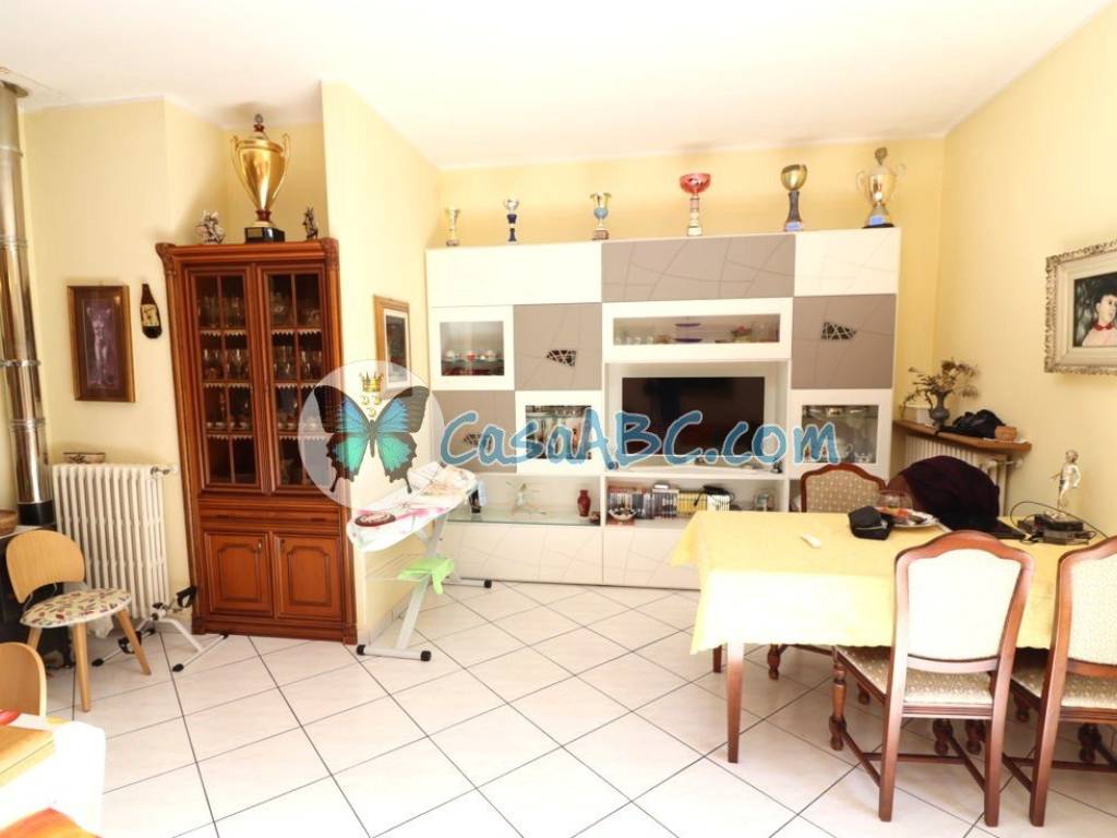 appartamento in vendita a Calcinate