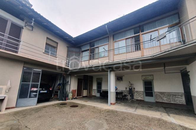 casa indipendente in vendita a Calcinate