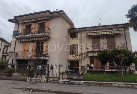 casa indipendente in vendita a Calcinate