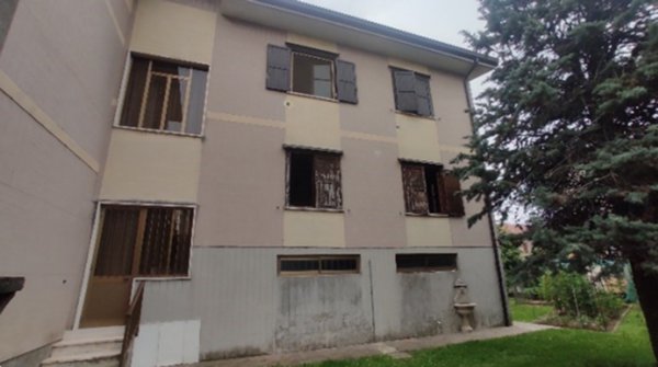 appartamento in vendita a Calcinate