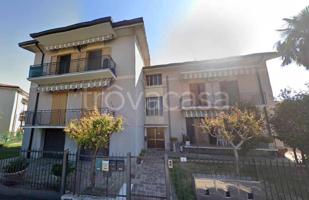 appartamento in vendita a Calcinate