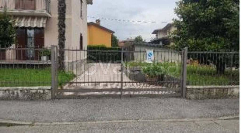 appartamento in vendita a Calcinate