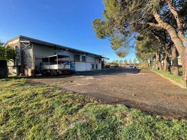 terreno edificabile in vendita a Calcinate