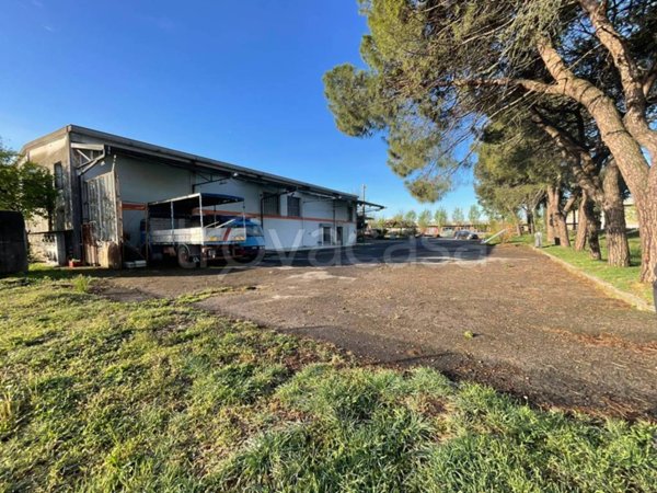 terreno edificabile in vendita a Calcinate