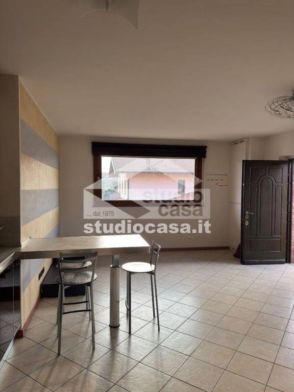 appartamento in vendita a Calcinate