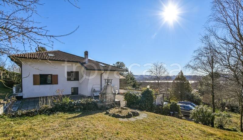 casa indipendente in vendita a Calcinate