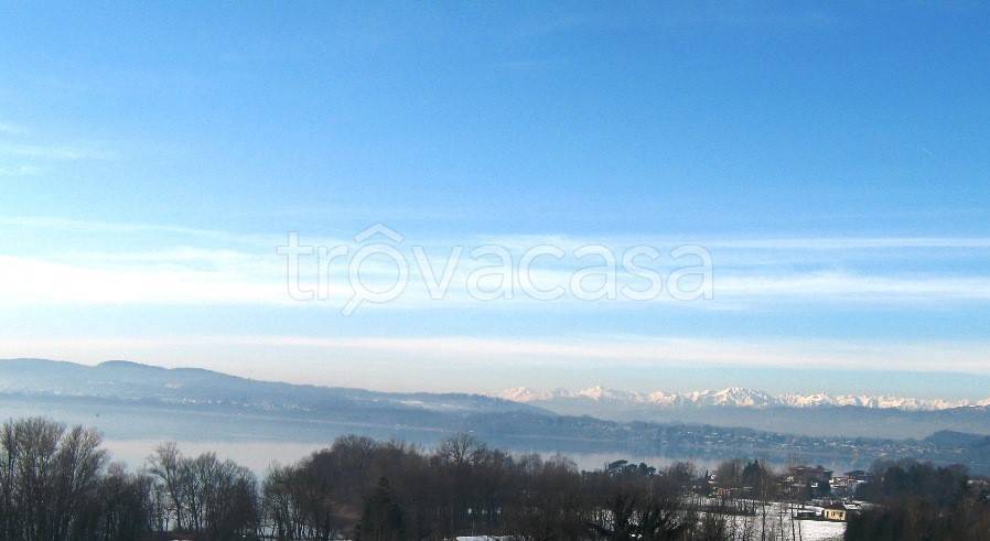 casa indipendente in vendita a Calcinate