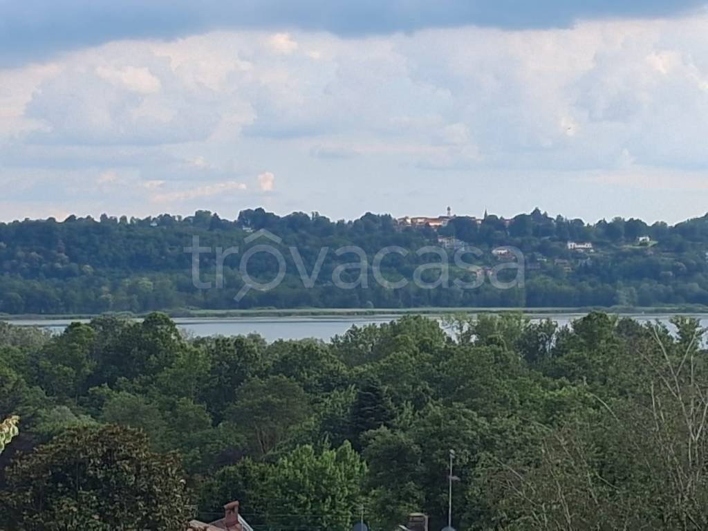 casa indipendente in vendita a Calcinate