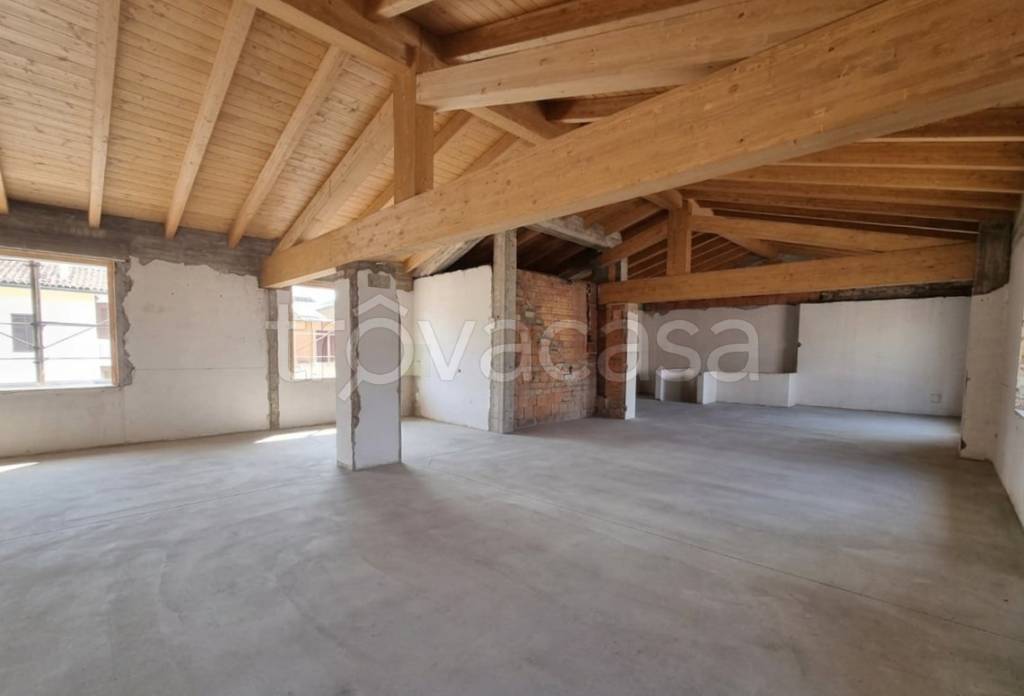 appartamento in vendita a Calcinate