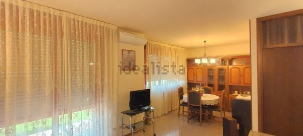 casa indipendente in vendita a Calcinate