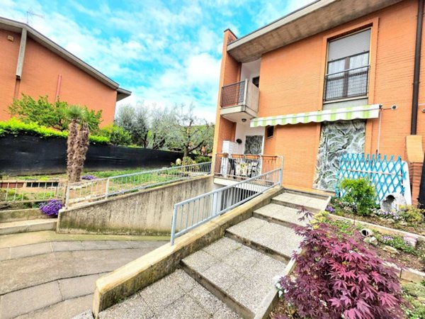 casa indipendente in vendita a Calcinate