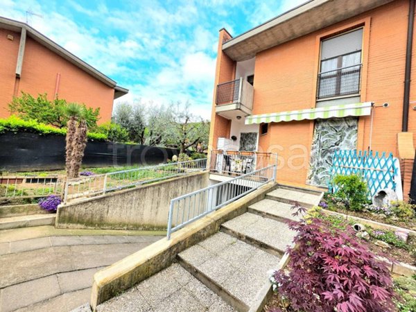 casa indipendente in vendita a Calcinate