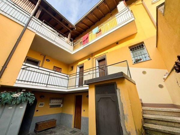 appartamento in vendita a Calcinate