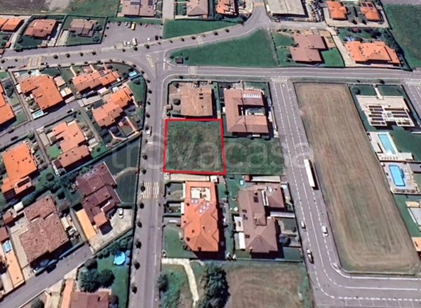 casa indipendente in vendita a Calcinate
