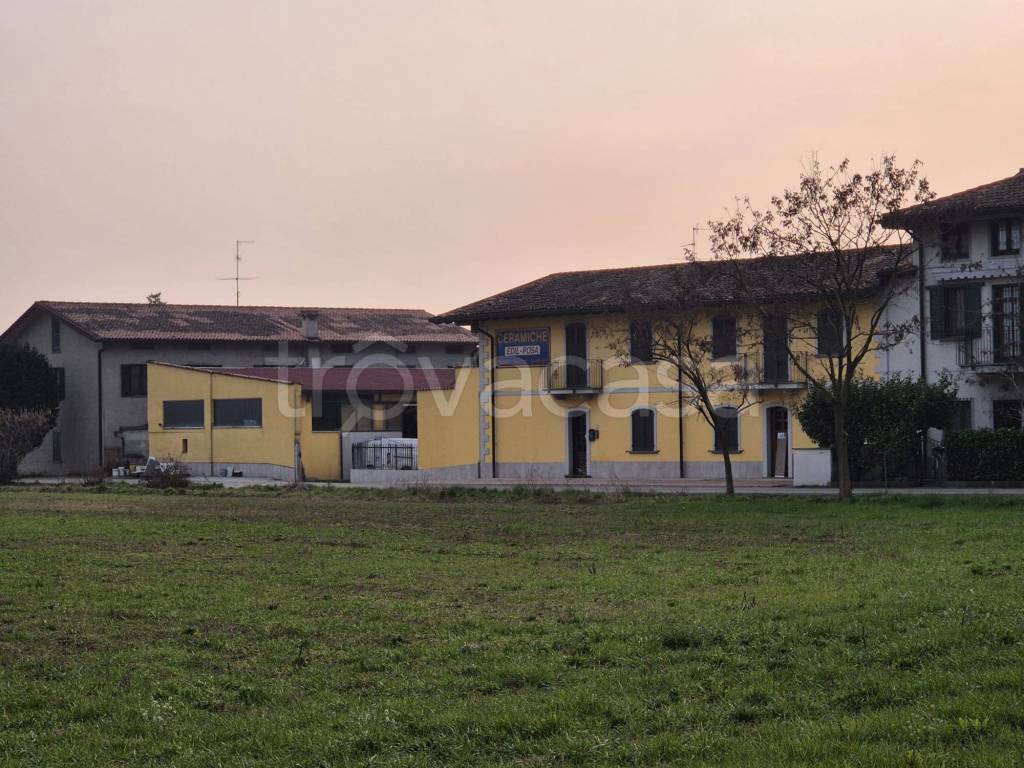 appartamento in vendita a Calcinate