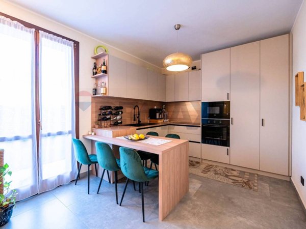 casa indipendente in vendita a Calcinate